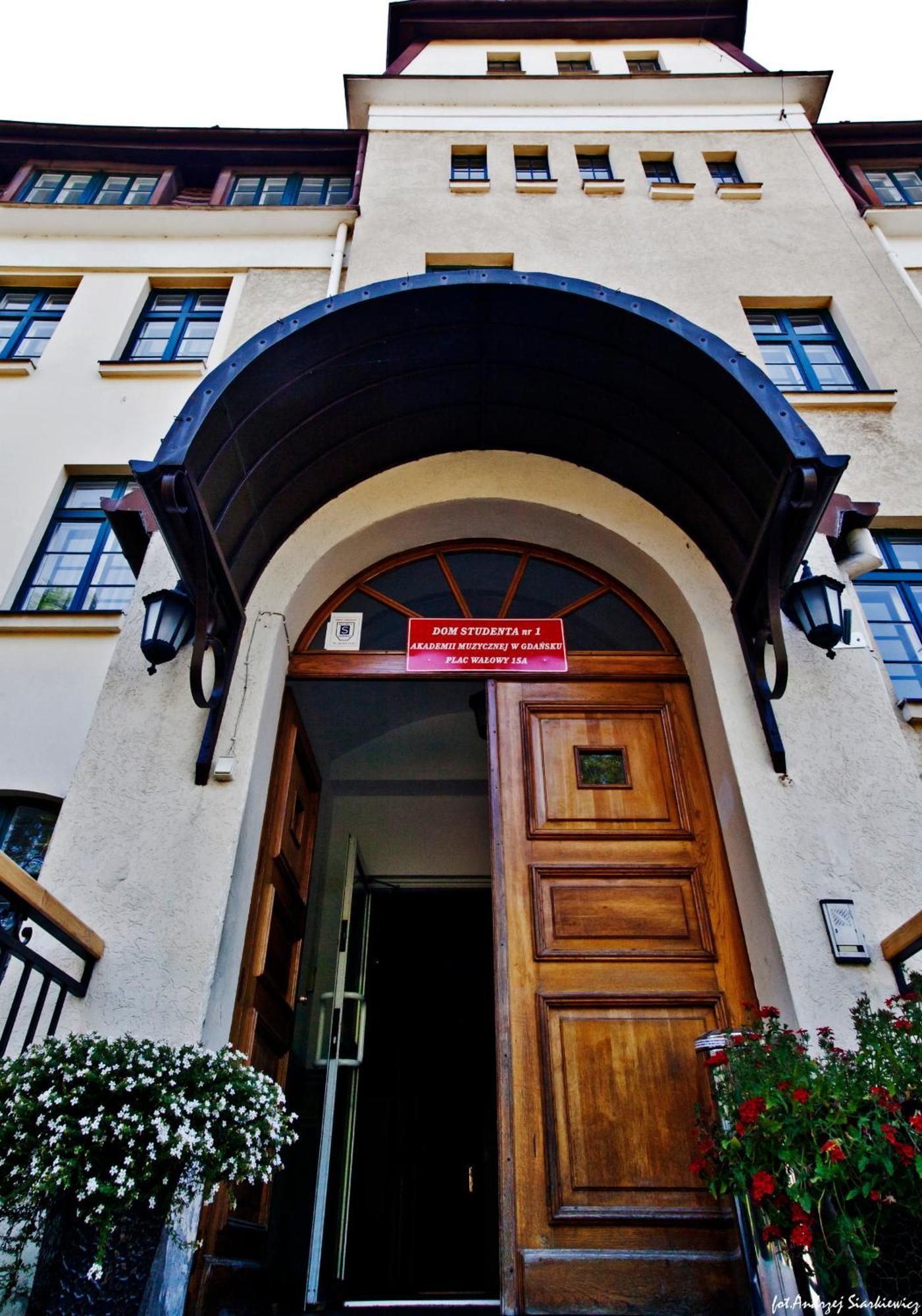 Hostel Ds Cztery Pory Roku Gdaňsk Exteriér fotografie