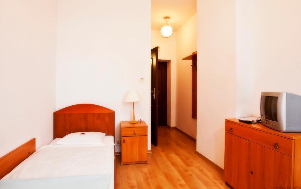 Hostel Ds Cztery Pory Roku Gdaňsk Pokoj fotografie
